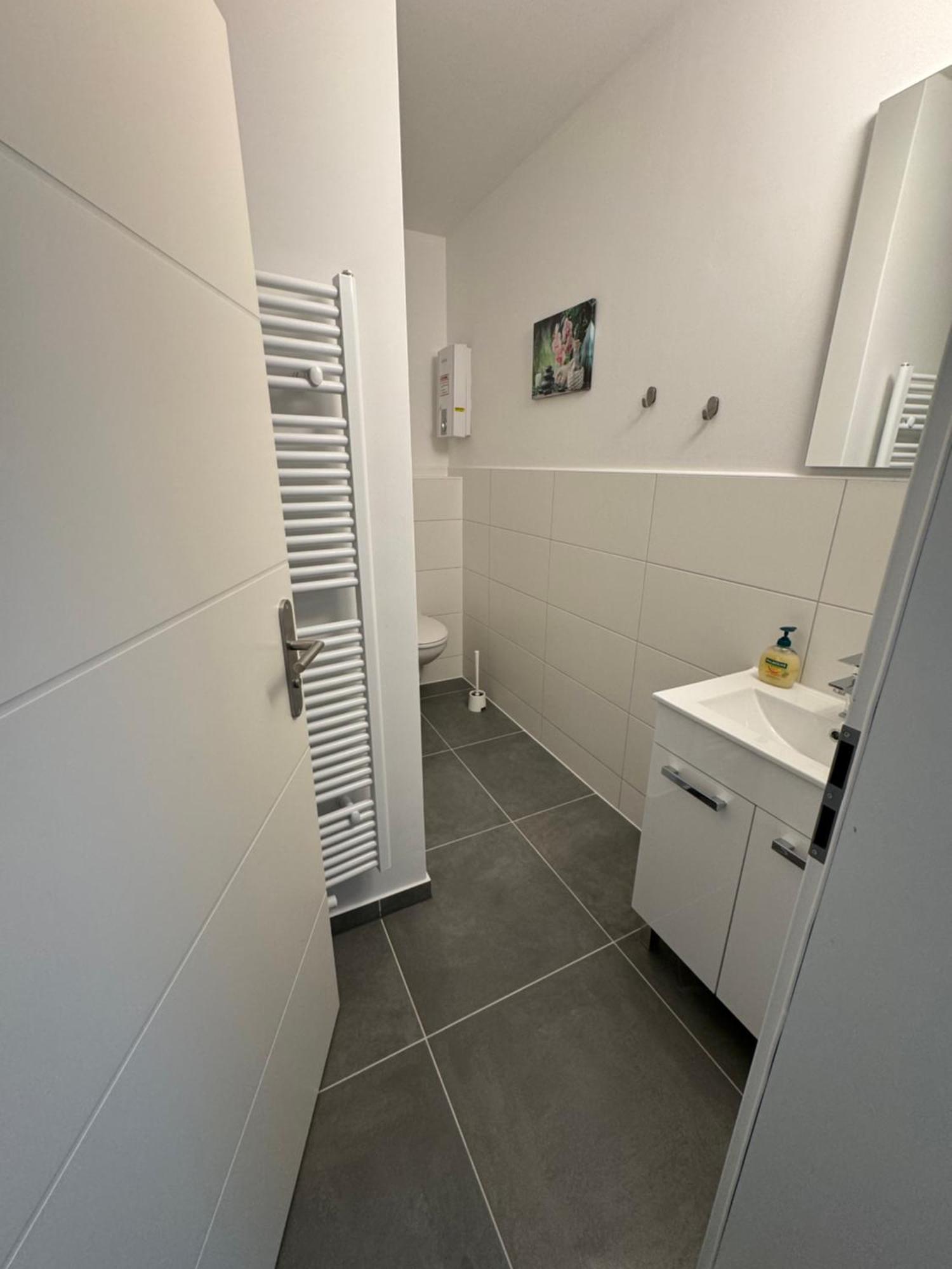 Appartement Fc-apartmenthaus Mit Grossem Garten Und Pkw Stellflaechen