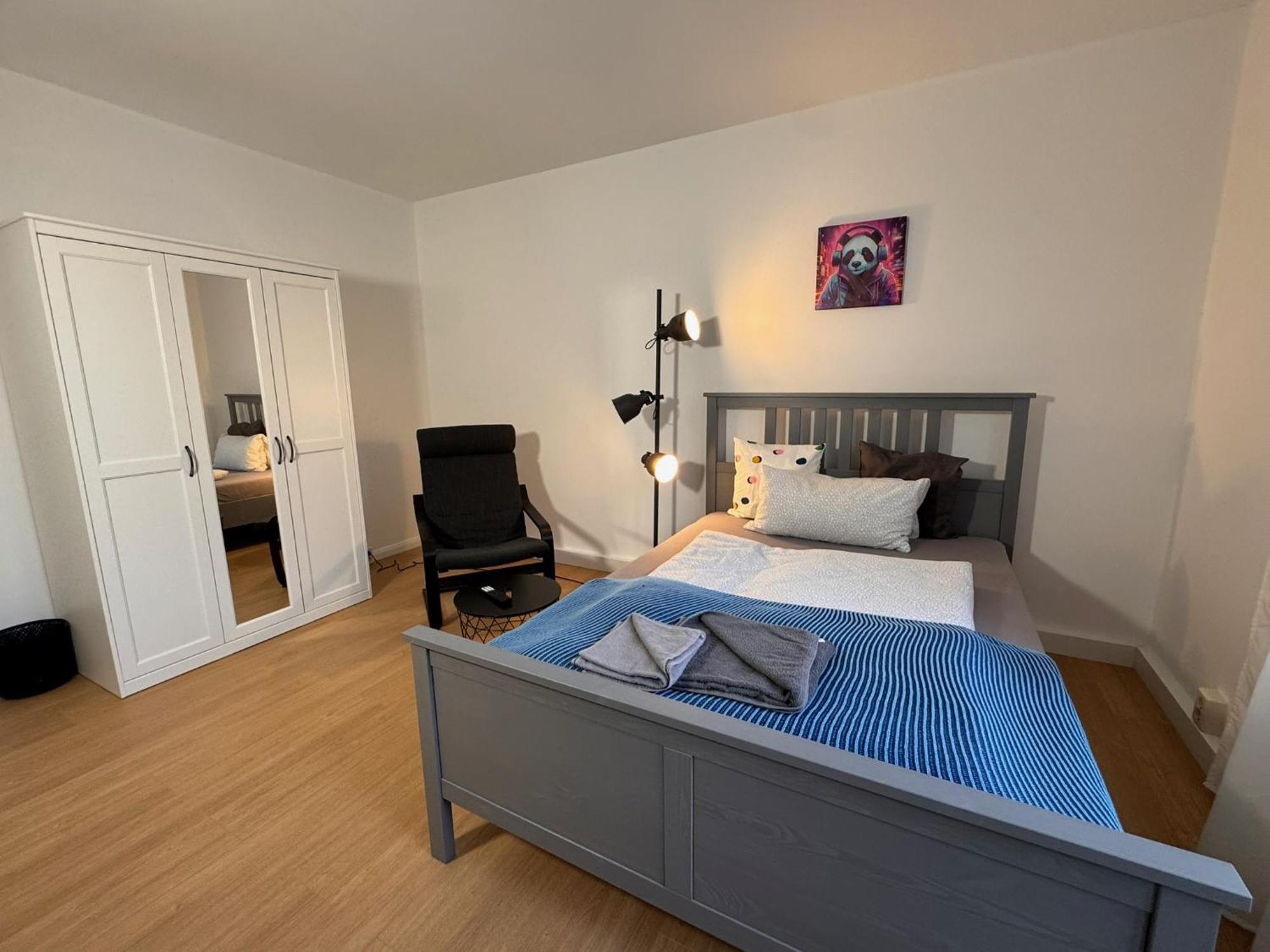 Appartement Fc-apartmenthaus Mit Grossem Garten Und Pkw Stellflaechen Falkensee